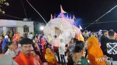 गोपालगंज: काकड़पुर गांव के मंदिर परिसर में महायज्ञ का आयोजन, उमड़ी भक्तों की भीड़, राजद नेता भी शामिल हुए