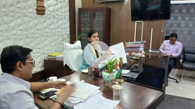 सासाराम: डीएम ने सासाराम स्थित अपने कार्यालय में जिला गंगा समिति की बैठक की, नदियों के जल को प्रदूषण मुक्त बनाने पर हुई चर्चा