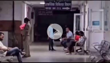 मोहखेड़: मोहखेड़ में डंपर की चपेट में आए बाइक सवार दो लोग गंभीर रूप से घायल गुस्साए लोगों ने की तोड़फोड़ 
#एक्सीडेंट