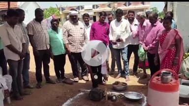 పెగడపల్లె: పెగడపల్లిలో ఇందిరమ్మ ఇండ్ల నిర్మాణ పనులకు భూమి పూజ చేసిన ఏఎంసీ చైర్మన్ బుర్ర రాములు గౌడ్