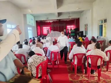 पोरसा: शिवम कॉलेज परिसर में प्रौढ़ शिक्षा के अंतर्गत शिक्षकों को उल्लास कार्यक्रम का दिया गया दो दिवसीय प्रशिक्षण