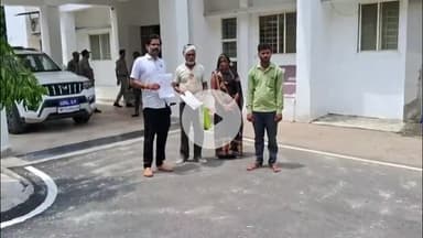 सागर नगर: आदिवासियों की ज़मीनों पर अवैध कब्ज़ा करने वाले रानू सिंघई पर प्रशासन का शिकंजा, एसपी ऑफिस पहुँच रहे पीड़ित