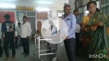 देेेवरिया: देवरिया हटा मार्ग पर पूरवा के करीब बाइक अनियंत्रित, दो लोग गंभीर रूप से घायल, एक को गोरखपुर मेडिकल कॉलेज रेफर