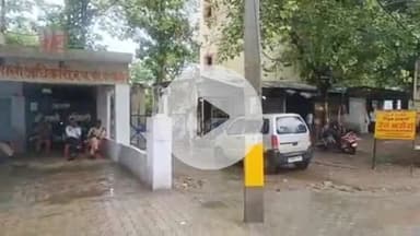 पीलीभीत: समाजवादी पार्टी का कार्यालय खाली होने के बाद बाहर लिखा गया अधिशासी अधिकारी आवास, पुलिस हुई तैनात