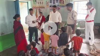 भभुआ: भैरोपुर आंगनबाड़ी केंद्र का डीएम ने किया औचक निरीक्षण, सेवाओं की गुणवत्ता सुनिश्चित करने हेतु दिए आवश्यक दिशा-निर्देश