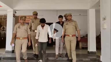 धनौरा: गजरौला पुलिस ने बसैली रेलवे फाटक के पास चेकिंग के दौरान दो युवकों को तमंचों के साथ किया गिरफ्तार