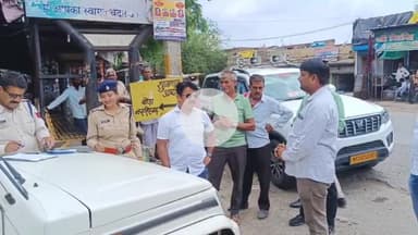 सारंगपुर: हादसे के बाद जागा परिवहन विभाग, सारंगपुर उड़नदस्ते ने बसें ज़ब्त कीं, परमिट की जांच जारी