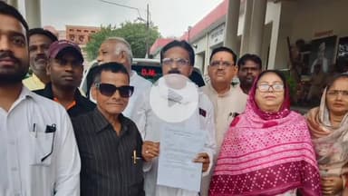 झांसी: महारानी लक्ष्मीबाई के समय में स्थापित लक्ष्मी माता के मंदिर की नींव व दीवार को सही कराने की डीएम से मांग