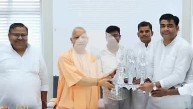 पीलीभीत: लखनऊ में मुख्यमंत्री योगी आदित्यनाथ से मिले पूरनपुर विधानसभा के भाजपा विधायक बाबूराम पासवान