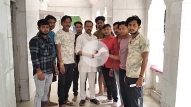 पोरसा: रेस्ट हाउस में ग्रामीणों ने विधायक को सड़क की समस्या से अवगत कराया, विधायक ने तत्काल समाधान किया