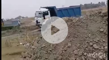 कुंडा: नेवादा खुर्द गांव में अवैध खनन से तालाबों को बनाया जा रहा है मौत का कुआं, वीडियो हुआ वायरल