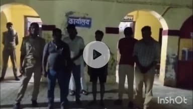 जलेसर: अवागढ़ थाना पुलिस ने अनाज मंडी के समीप जुआ खेलते 6 लोगों को गिरफ्तार किया, ₹13700 बरामद, FIR दर्ज