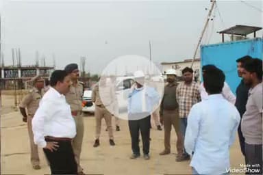खबर औरैया से जिलाधिकारी और पुलिस अधीक्षक ने शेरपुर सरैया में निर्माणाधीन रिजर्व पुलिस लाइन का किया निरीक्षण