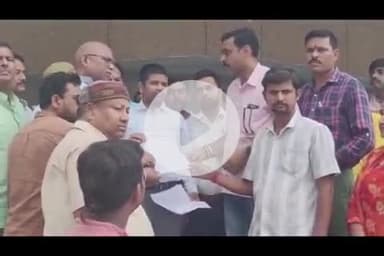 बलरामपुर: झारखंडी सरोवर विवाद पर हिंदू संगठनों ने DM को ज्ञापन दिया, कहा- यह सनातन धर्मावलंबियों की धार्मिक गतिविधियों का केंद्र है