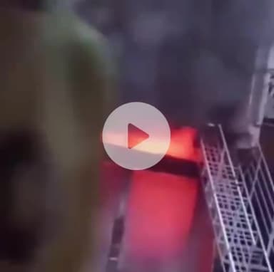 जतारा: दिगौड़ा मुख्य बाजार में कपड़ा दुकान में भीषण आग, लाखों का सामान जलकर खाक, दो मंजिला मकान क्षतिग्रस्त