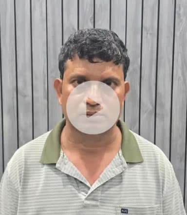 नाबालिक छात्रा के साथ स्कूल में परीक्षा में पास कराने की बात कहते हुए, छेड़छाड़ करने वाले आरोपी शिक्षक को किया गया गिरफ्