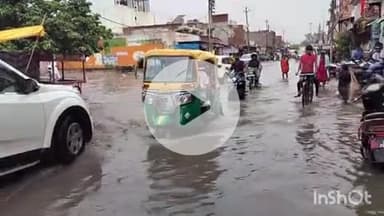 औरैया: दिबियापुर कस्बे में झमाझम बारिश से जलमग्न हुई सड़कें, भीषण गर्मी से लोगों को मिली बड़ी राहत