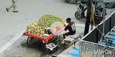 बागपत: राष्ट्र वंदना चौक, बागपत में एक शातिर चोर ने आम की ठेली के गल्ले से नगदी चुराई, पीड़ित ने कोतवाली पर दी तहरीर