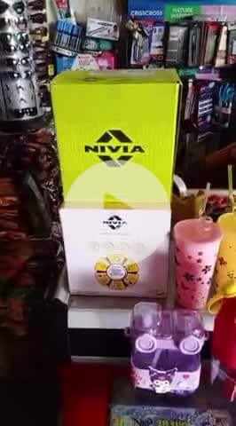 फैमिली शॉपिंग मार्ट में स्कूल संबंधित सभी सामग्री उपलब्ध है उचित रेट पर उपलब्ध है