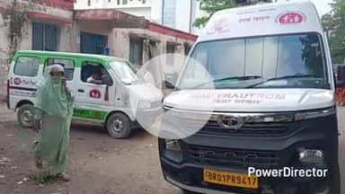 कहरा: जलई थाना क्षेत्र के मुरली मोड़ पर सड़क दुर्घटना में मृत युवकों का पोस्टमार्टम करवाकर पुलिस ने शव परिजनों को सौंपा