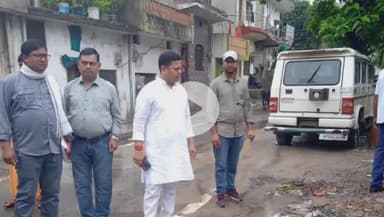 सिंगरौली: नगर निगम अध्यक्ष ने एलआईजी कॉलोनी का किया निरीक्षण, नालियों की सफाई कराकर कीटनाशक दवा का छिड़काव कराने के दिए निर्देश