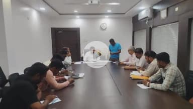 सिंगरौली: सीएम हेल्पलाइन पर दर्ज शिकायतों की निगम आयुक्त ने की समीक्षा, दिए आवश्यक दिशा-निर्देश