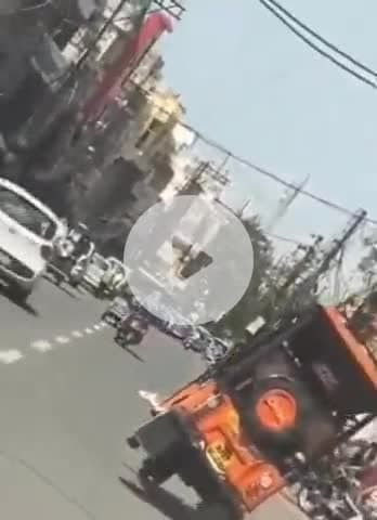 ग्वालियर गिर्द: ग्वालियर में ई-रिक्शा चालक का खतरनाक स्टंट, वीडियो वायरल