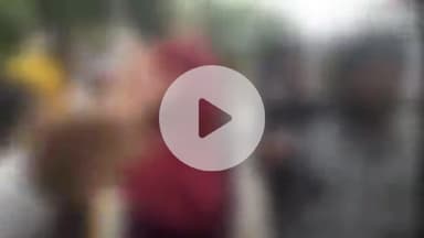 प्रतापगढ़: रामपुर बवरिहा गांव से युवती मामा के बेटे के साथ फरार होकर शादी करने पहुंची तहसील, जमकर हुआ हंगामा