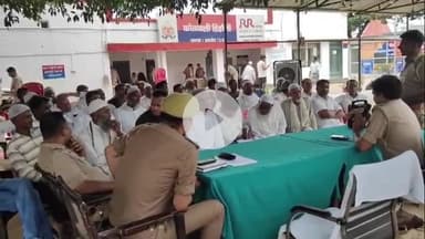 अमरोहा: डिडौली थाने में मोहर्रम के जुलूस को लेकर हुई बैठक, थाना प्रभारी ने दिए जरूरी दिशा-निर्देश