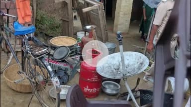 अलीनगर: विशनपुर थाना क्षेत्र में पुलिस बल द्वारा दो फरार अभियुक्तों के घरों की विधिवत कुर्की की गई