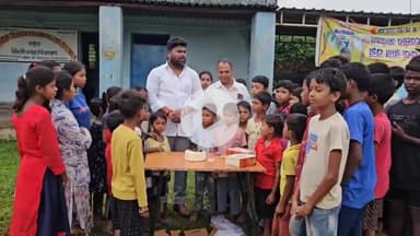 रातू: भाजपा के अनुसूचित जाति प्रदेश उपाध्यक्ष ने अनोखे अंदाज़ में मनाया अपना जन्मदिन!