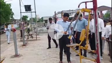 मंझनपुर: मण्डलायुक्त ने जजौली गांव में विकास कार्यों का लिया जायजा, कोटेदार की शिकायत पर दिए सख्त निर्देश