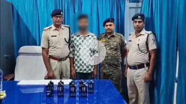 कोडरमा: पुरी-नई दिल्ली पुरुषोत्तम एक्सप्रेस में RPF कोडरमा ने शराब तस्करी करते एक युवक को किया गिरफ्तार