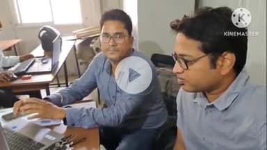 थरथरी: प्रखंड मुख्यालय परिसर स्थित कौशल विकास केंद्र में श्रमिकों का लेबर कार्ड बनाया गया