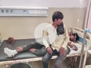 फतेहपुर: गाजीपुर के पमरौली मोड़ के समीप बाइकों की भिड़ंत में दोनों बाइक सवार घायल, एक को आई गंभीर चोट