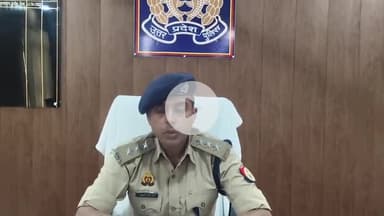 खबर औरैया से अछल्दा थाना क्षेत्र के अंतर्गत ट्रेन के पहिए से निकला धुआ जानकारी देते क्षेअधिकारी