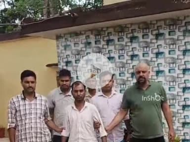 बरेली: भोजीपुरा थाना पुलिस ने 16 वर्षों से डकैती के मामले में वांछित 50 हजार रुपए के इनामी बदमाश को किया गिरफ्तार