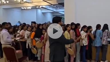 पटना ग्रामीण: पटना में मशहूर खान सर ने दी दूसरी रिसेप्शन पार्टी, केवल छात्राओं को मिली एंट्री