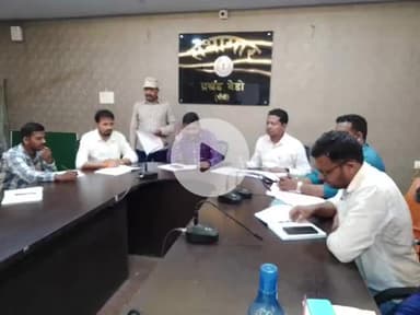 बेरो: बेडो प्रखंड मुख्यालय में बीडीओ ने विभिन्न योजनाओं की समीक्षा की, बेडों आम महोत्सव के लिए हुआ चयन