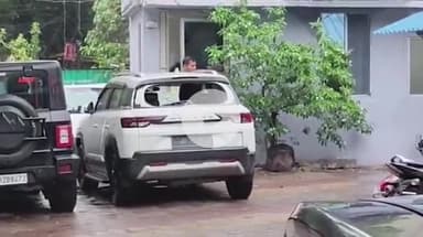 इंदौर: सोनम रघुवंशी को गाजीपुर छोड़ने वाले कैब ड्राइवर से पुलिस की पूछताछ, ड्राइवर ने किए कई खुलासे