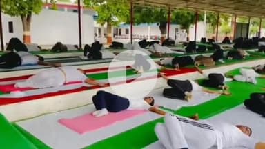 शाहजहांपुर: पुलिस लाइन में योग सप्ताह के तहत एसपी की अध्यक्षता में योग शिविर का आयोजन किया गया
