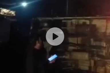 ओरमांझी: ओरमांझी के इरबा में अनियंत्रित होकर पलटा ट्रक, किसी के हताहत होने की सूचना नहीं