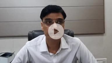 झांसी: मेडिकल में आग लगने पर सोशल मीडिया पर 'सब कुछ जलकर हुआ राख' की खबर को प्रिंसिपल डॉ मयंक सिंह ने बताया भ्रामक