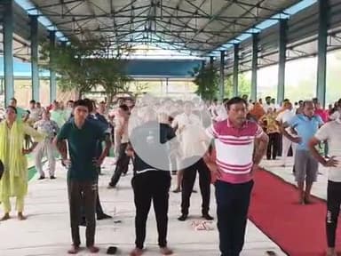 निवाई: झिलाय रोड़ स्थित कृषि उपज मंडी में उपखंड स्तरीय 11वां योग दिवस समारोह आयोजित हुआ