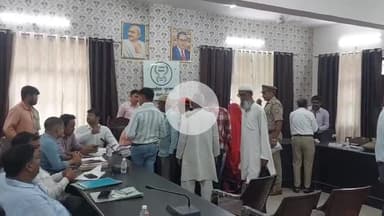 पूरनपुर: तहसील सम्पूर्ण समाधान दिवस में नहीं पहुंचे एडीएम, एसडीएम से शिकायत कर मायूस होकर लौटे फरियादी