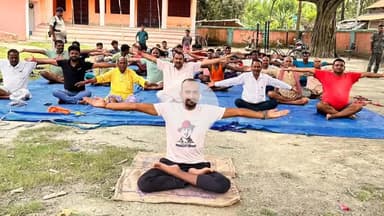 कुरसाकांटा: अंतर्राष्ट्रीय योग दिवस पर आपदा प्रबंधन मंत्री ने किया योगाभ्यास, स्वास्थ्य और संतुलन का दिया संदेश