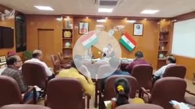 गुमला: पीसी एण्ड पीएनडीटी की जिला सलाहकार समिति की हुई बैठक, डीसी ने अवैध अल्ट्रासाउंड क्लीनिक चिन्हित करने का निर्देश दिया