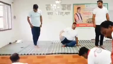 बाढ़: अंतर्राष्ट्रीय योग दिवस पर बाढ़ नगर परिषद में किया गया योग अभ्यास
