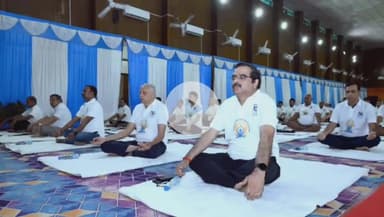 सिंगरौली: एनटीपीसी विंध्याचल में अंतर्राष्ट्रीय योग दिवस का उत्साहपूर्वक आयोजन, कार्यकारी निदेशक उपस्थित रहे