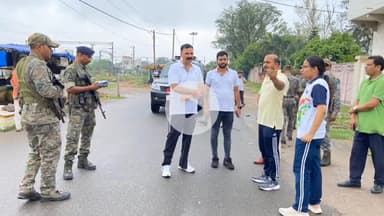 कोडरमा: उपायुक्त ने किया वृन्दाहा जलप्रपात क्षेत्र का निरीक्षण, लोगों को आने से बचने की चेतावनी, सूचना पट्ट लगेंगे